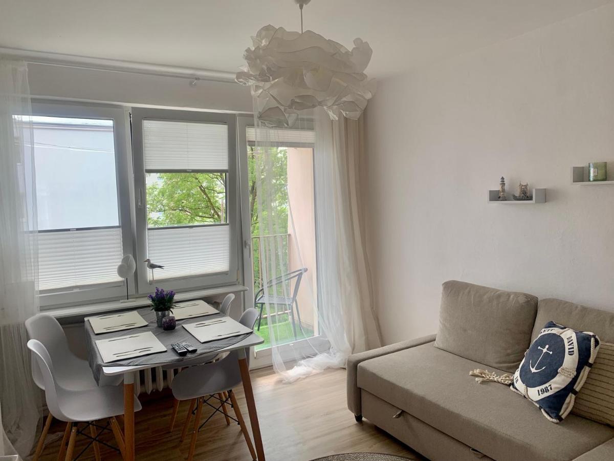 Wera - Klimatyczny Apartament 300 M Od Plazy Brzezno - Azw Gdansk Exterior foto